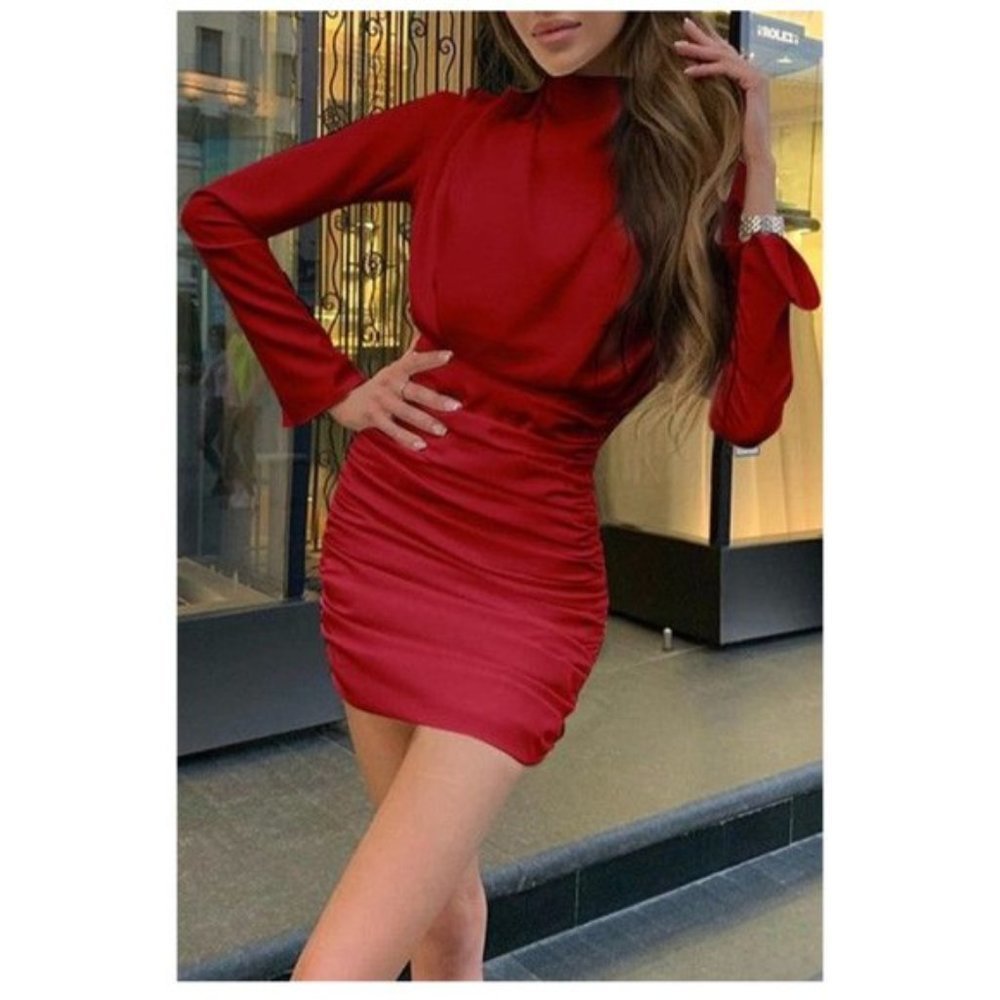 🆕 High Neck Long Sleeve Ruched Bodycon Dress